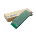D.M.T   8IN WHETSTONE IN WOODEN BOX 1200G EX FIN